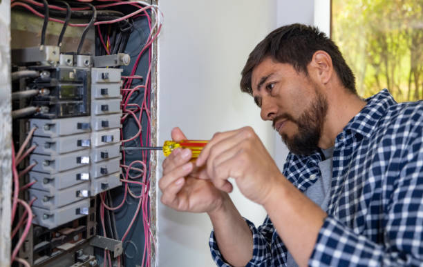Best Affordable Emergency Electrician  in Greenbrier, TN